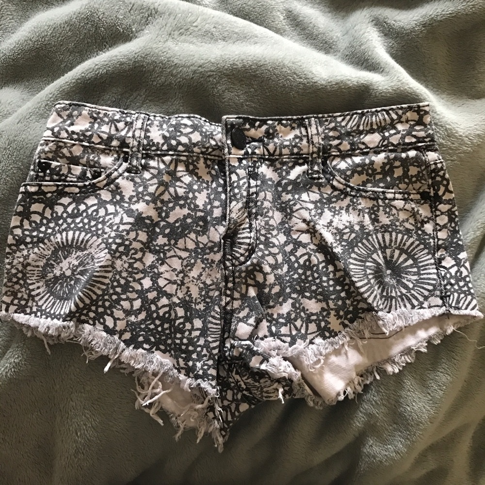 BGD "Mia" Low Rise Shorts